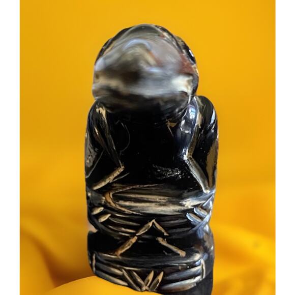 Vintage Miniature Inuit Style Carving Crow Miniature Sculpture 2.75" Tall - Picture 2 of 5